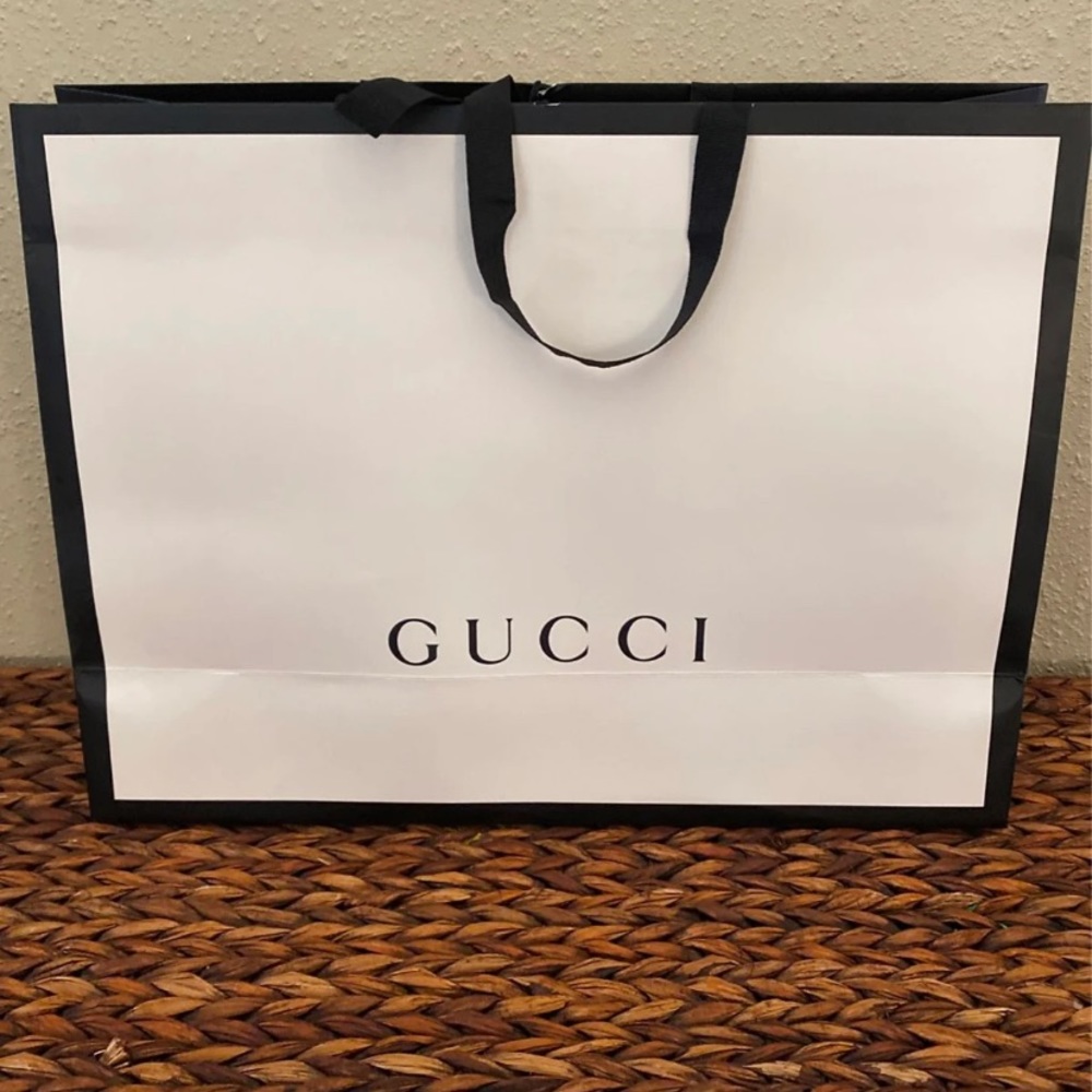 Gucci shopping bag